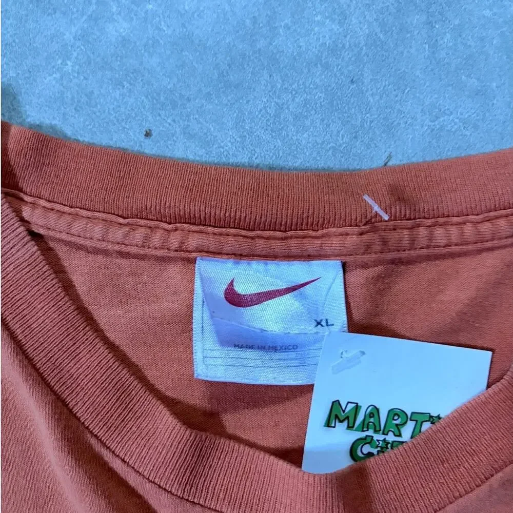 90s Vintage Nike Distressed Orange T-Shirt -XL